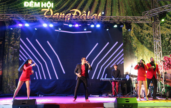 Tưng bừng Đêm hội Vang Đà Lạt