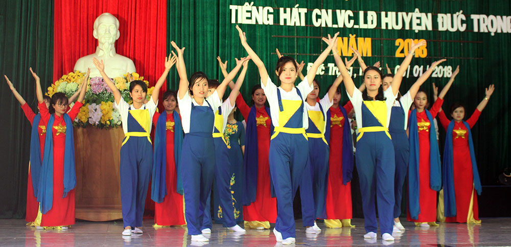 Hội thi tiếng hát Công nhân viên chức lao động huyện Đức Trọng năm 2018