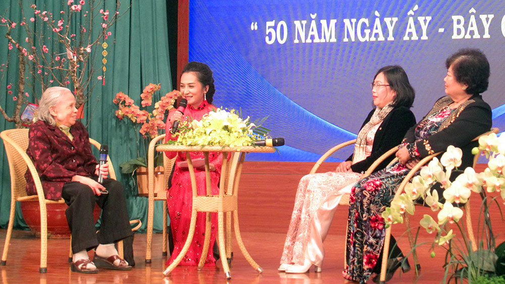 Những phụ nữ chứng nhân lịch sử cuộc tổng tiến công và nổi dậy Xuân Mậu Thân 1968 tham gia buổi tọa đàm