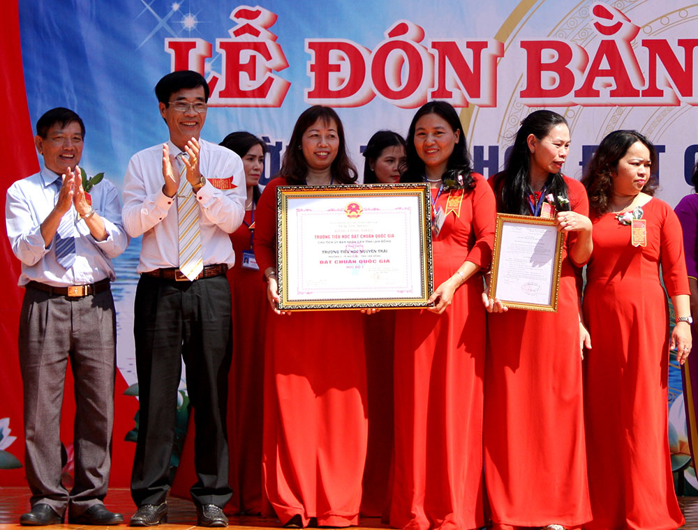Bảo Lộc: Trường Tiểu học Nguyễn Trãi đạt chuẩn mức độ 2