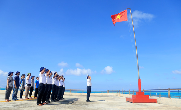 Tết ấm nơi đầu sóng