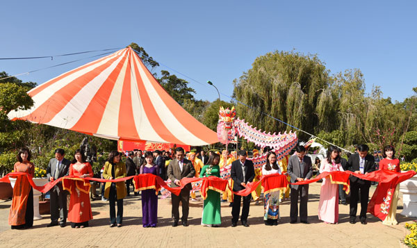 Khai mạc hội hoa Xuân Mậu Tuất 2018