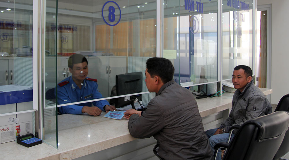 Cải cách hành chính phục vụ nhân dân