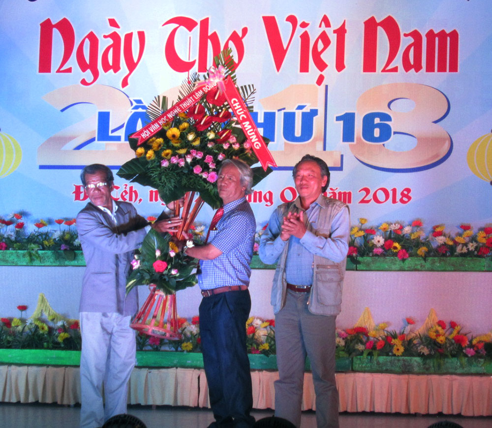 Di Linh, Ðạ Tẻh tổ chức Ngày Thơ Việt Nam lần thứ 16