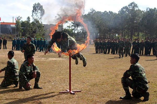 Nhảy vòng lửa