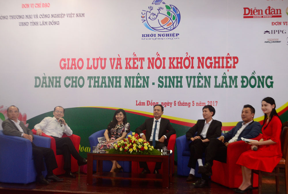 "Chắp cánh" khởi nghiệp