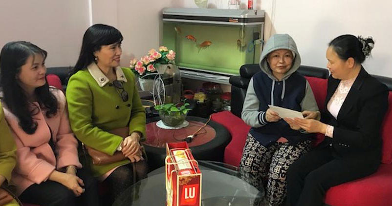 Hỗ trợ nhà giáo và người lao động đón Tết