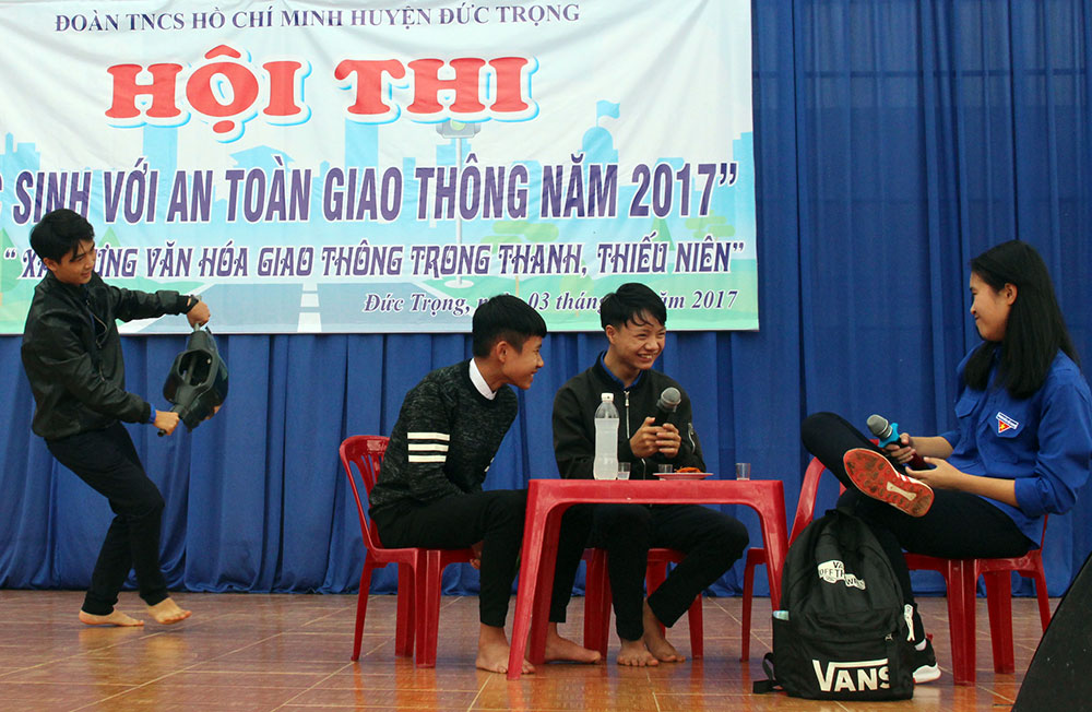 Ý thức tự giác của người dân Ðức Trọng được nâng lên