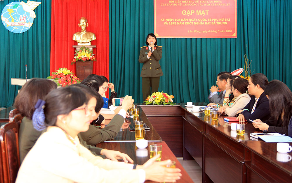 Gặp mặt Câu lạc bộ "Cán bộ nữ làm công tác bảo vệ pháp luật"