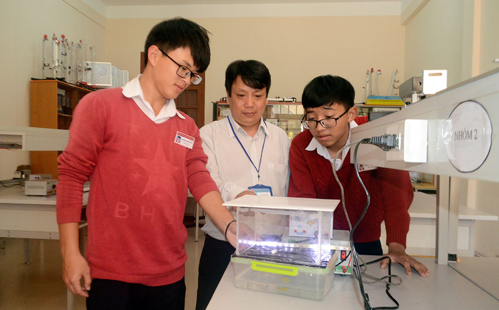 Thử tài trên đất Pháp