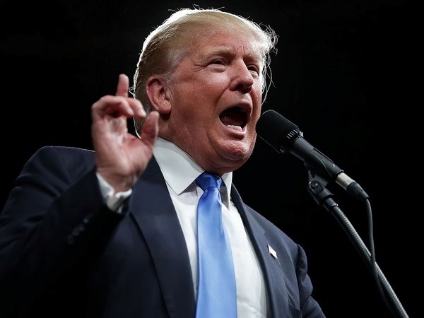 Tổng thống Mỹ Trump hối thúc thành lập lực lượng không gian mới
