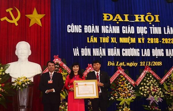 Công đoàn ngành Giáo dục tỉnh Lâm Đồng Đại hội lần thứ XI (nhiệm kỳ 2018 – 2023) và đón nhận Huân chương Lao động hạng Nhất