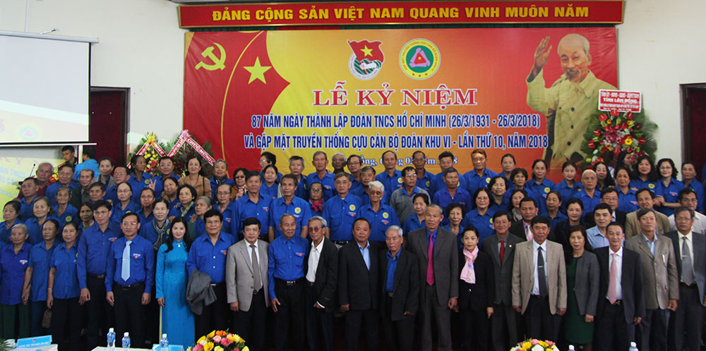 "Ðoàn tám bảy tuổi vẫn là thanh niên"