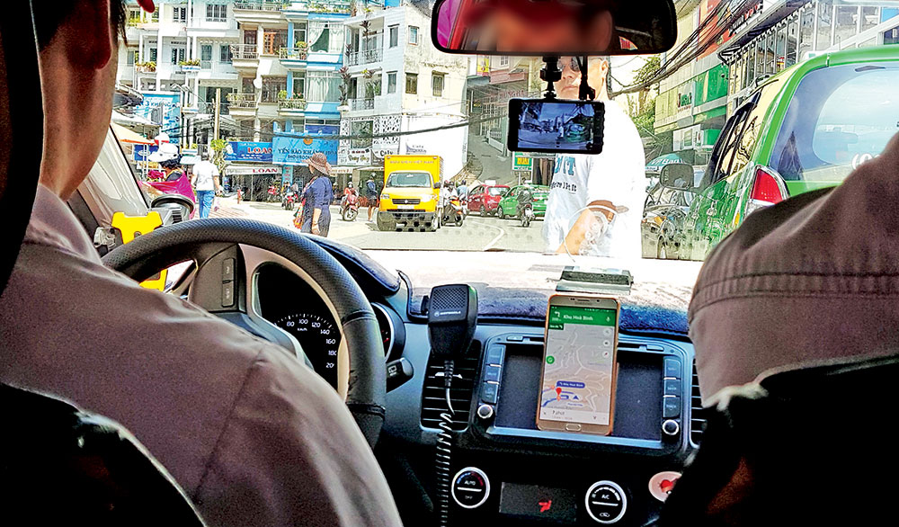 Grab taxi chạy &quot;chui&quot; tại Ðà Lạt, quản lý ra sao?