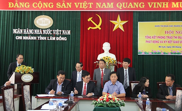 Khối thi đua các Ngân hàng: Ký kết giao ước thi đua năm 2018