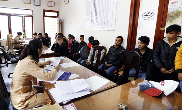 CSGT Đà Lạt triệu tập 32 thanh niên tụ tập, đua xe trái phép