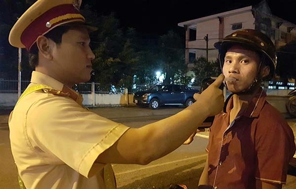 Công an Đạ Tẻh: Xử phạt khoảng 40 trường hợp vi phạm nồng độ cồn khi điều khiển phương tiện giao thông