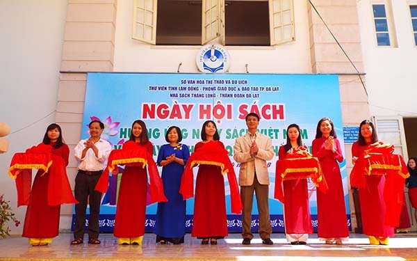 Tưng bừng Ngày hội sách