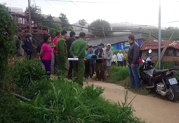 Đà Lạt: Kéo điện lưới chích cá, 2 người tử vong