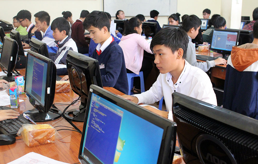 254 học sinh tham gia hội thi Tin học trẻ toàn tỉnh lần thứ 24