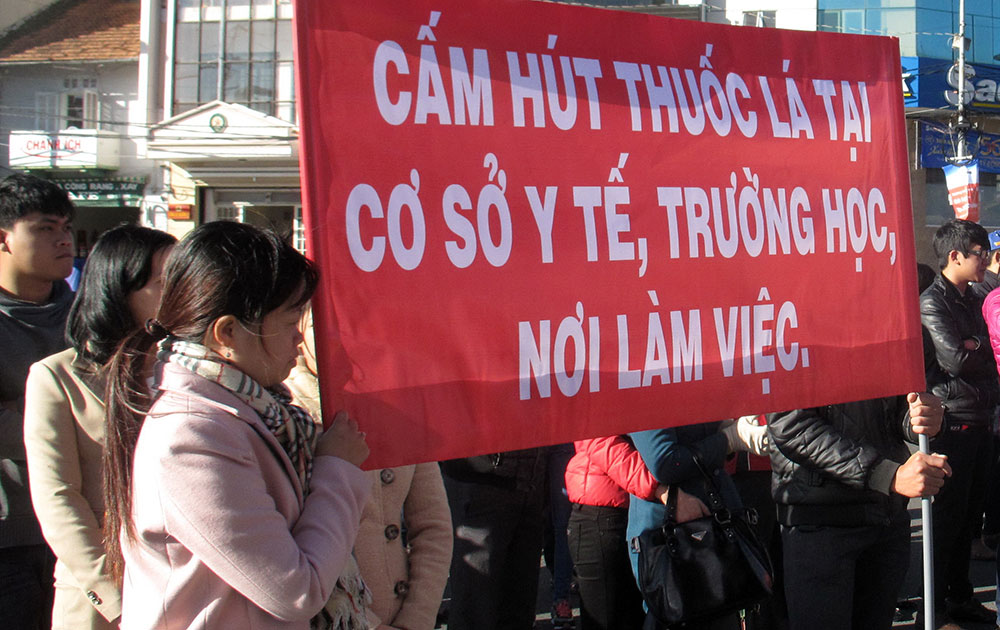 Thực hiện công sở không khói thuốc lá