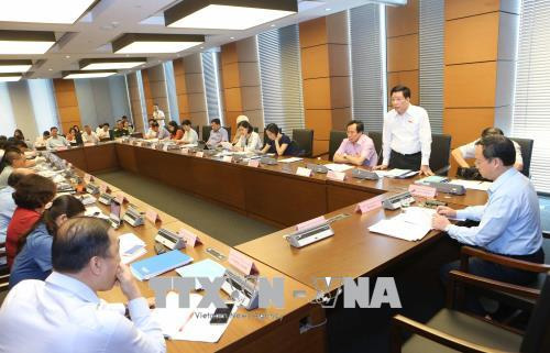 Kỳ họp thứ 5, Quốc hội khóa XIV: Đại biểu kiến nghị nhiều vấn đề an sinh xã hội