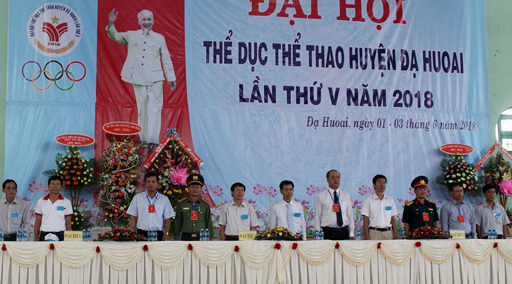Các đại biểu tham dự đại hội. Ảnh: T.Chu