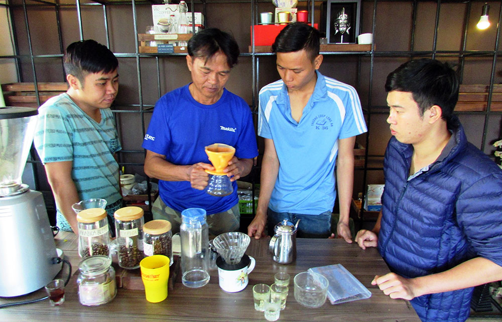 Cà phê Pacamara - chuyện kể từ Ðà Lạt