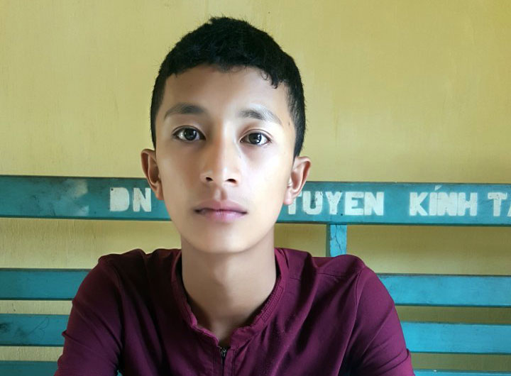 Bắt khẩn cấp nghi can dùng dao đâm chết người