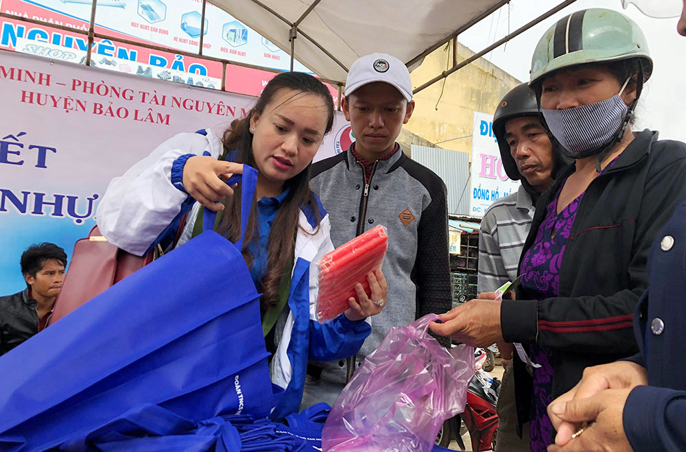 Nhiều địa phương hưởng ứng Ngày môi trường thế giới với chủ đề &quot;Giải quyết ô nhiễm nhựa và nilon&quot;