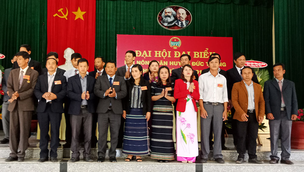 Hướng các hoạt động của Hội về cơ sở