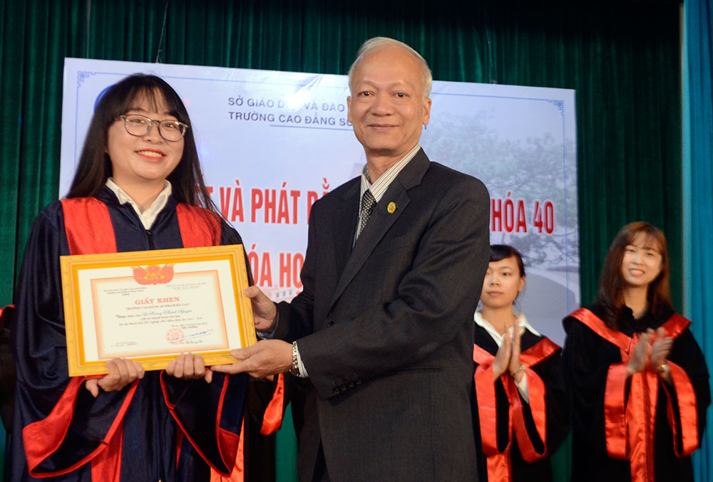 83% sinh viên Cao đẳng Sư phạm Đà Lạt tốt nghiệp