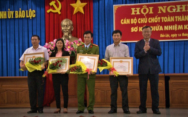 Các các nhân được Tỉnh ủy tặng Bằng khen