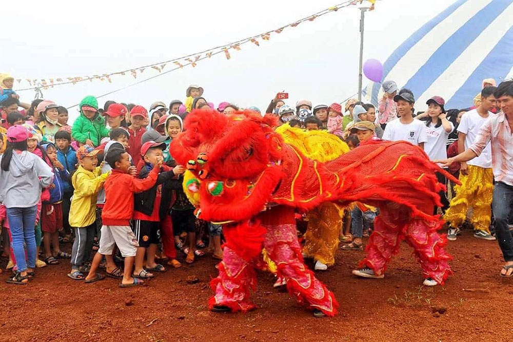 Trung thu đếm sớm với trẻ em xã Lộc Bắc