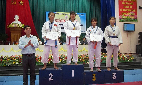 Lâm Hà dẫn đầu giải Karate Đại hội TDTT Lâm Đồng lần thứ VIII