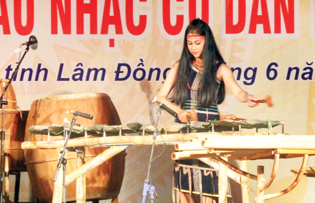 Rô Ða Nai Vy và khúc nhạc xanh ngàn