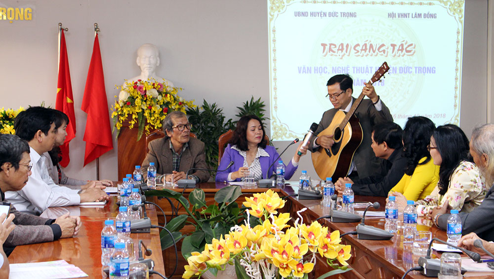 Bế mạc trại sáng tác văn học nghệ thuật Đức Trọng