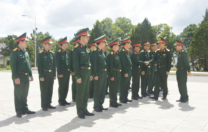 Phó Tổng Tham mưu trưởng thăm và làm việc với Bộ CHQS tỉnh Lâm Đồng