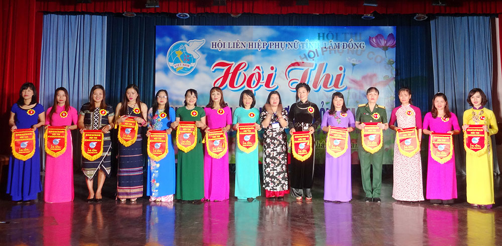14 thí sinh thi Chủ tịch Hội Phụ nữ cơ sở giỏi