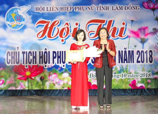Trao giải Hội thi Chủ tịch Hội Phụ nữ cơ sở giỏi năm 2018