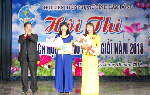 Hai thí sinh đạt giải Nhì đến từ Đạ Tẻh và Bảo Lộc