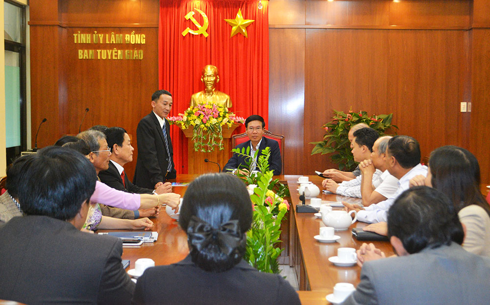 Hiệu quả từ mô hình "chuyên viên trực tiếp"