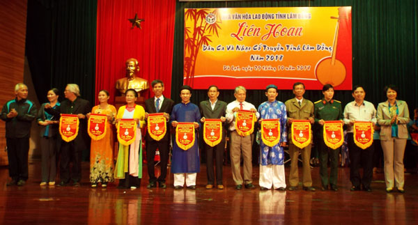 Liên hoan dân ca và nhạc cổ truyền tỉnh Lâm Đồng lần thứ I