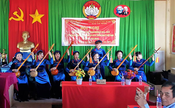Thôn đồng bào DTTS tiêu biểu tổ chức Ngày hội Đại đoàn kết toàn dân tộc