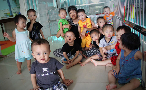 Các cháu nhỏ được chăm sóc, nuôi dưỡng tại Mái ấm