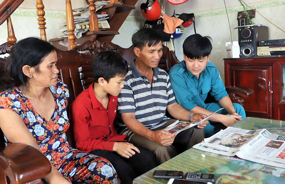 "Ông K'Chiêu Mặt trận"