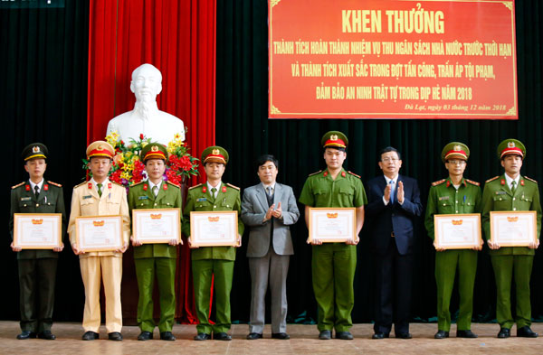 Đà Lạt: Khen thưởng 8 tập thể, cá nhân trong công tác phòng chống tội phạm