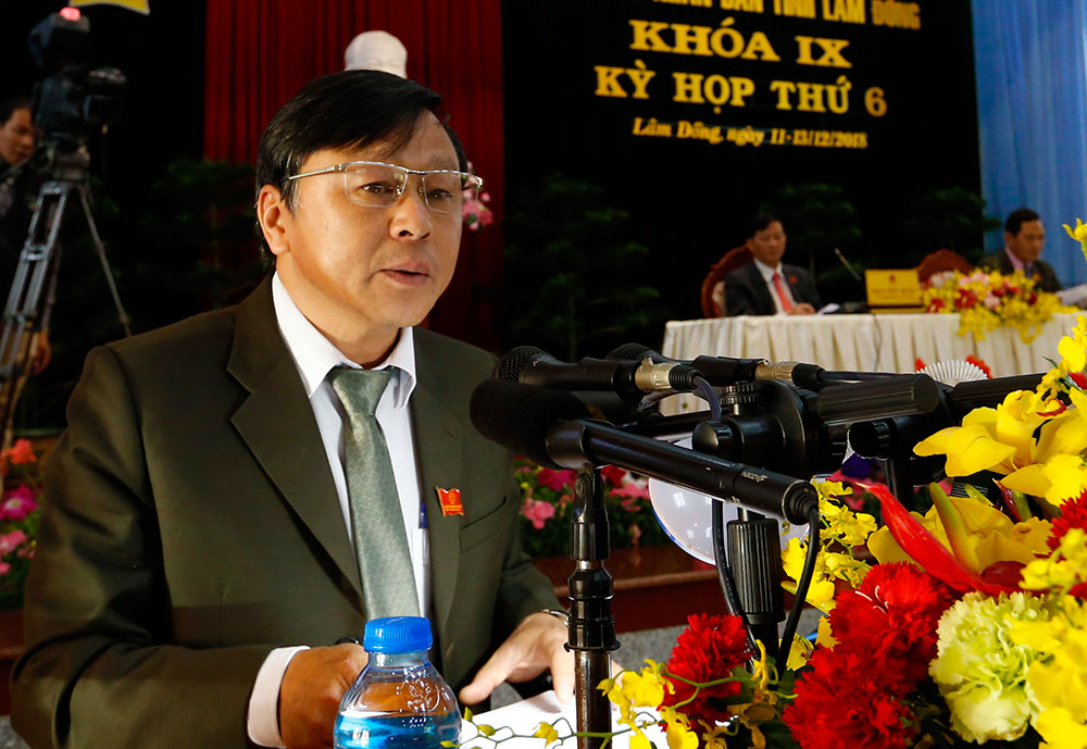 100% đại biểu thống nhất thông qua Nghị quyết xác nhận kết quả lấy phiếu tín nhiệm tại Kỳ họp thứ 6 Hội đồng nhân dân tỉnh khóa IX