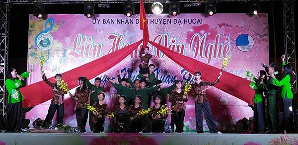 TP Bảo Lộc và huyện Đạ Huoai tổ chức Chương trình văn nghệ mừng Đảng, mừng Xuân Kỷ Hợi 2019