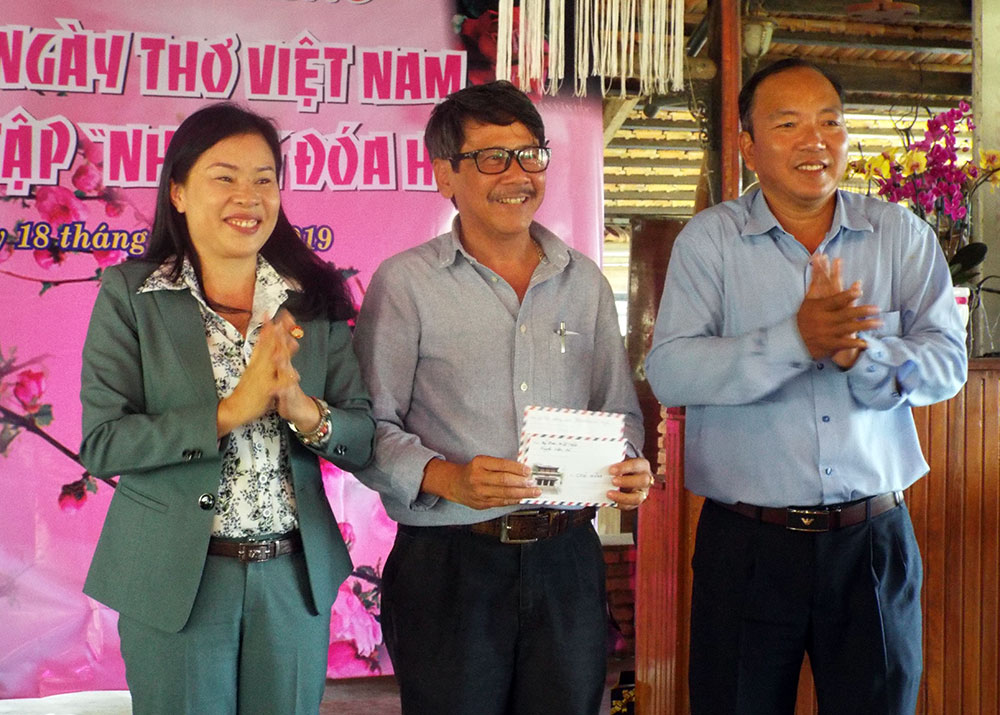 Ngày thơ Việt Nam tại Lâm Hà